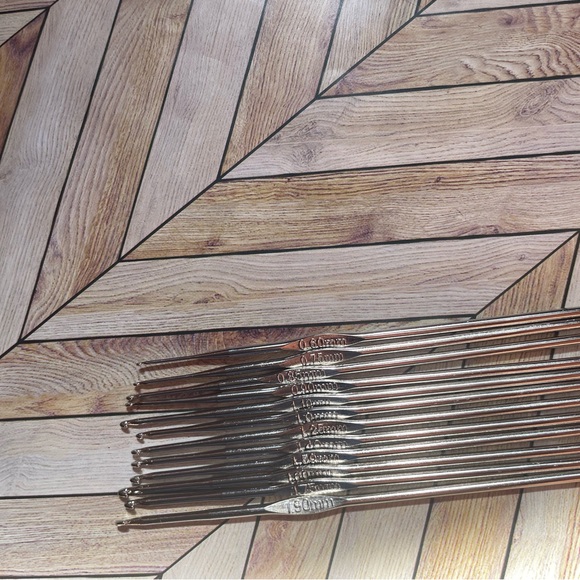 Other - Steel Silver Crochet Hooks Set